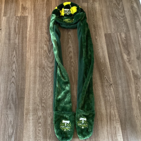 Portland Timbers Fuzzy Hat with Mittens - Picture 7 of 7